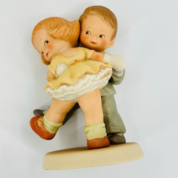 Memories of Yesterday Figurine Enesco Couple Dancing We's Happy! 1987 NIB - Picture 2 of 6